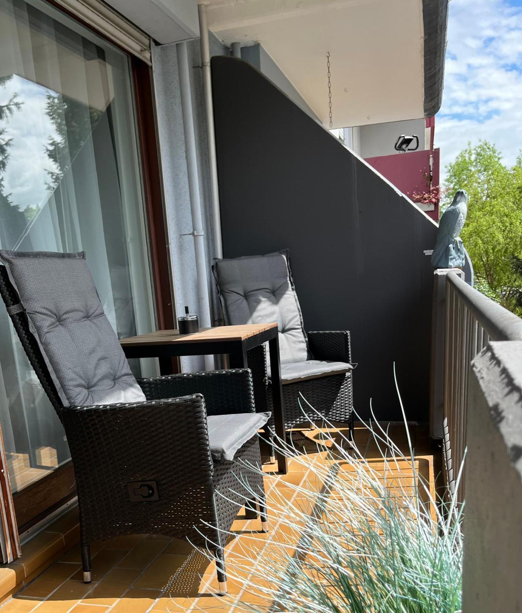 SaarPartment XL2 nähe HBF in Saarbrücken - 2 Schlafzimmer, Küche, Bad, Balkon, Boxspringbetten, WiFi, Parking - 11x in SB Exterior foto